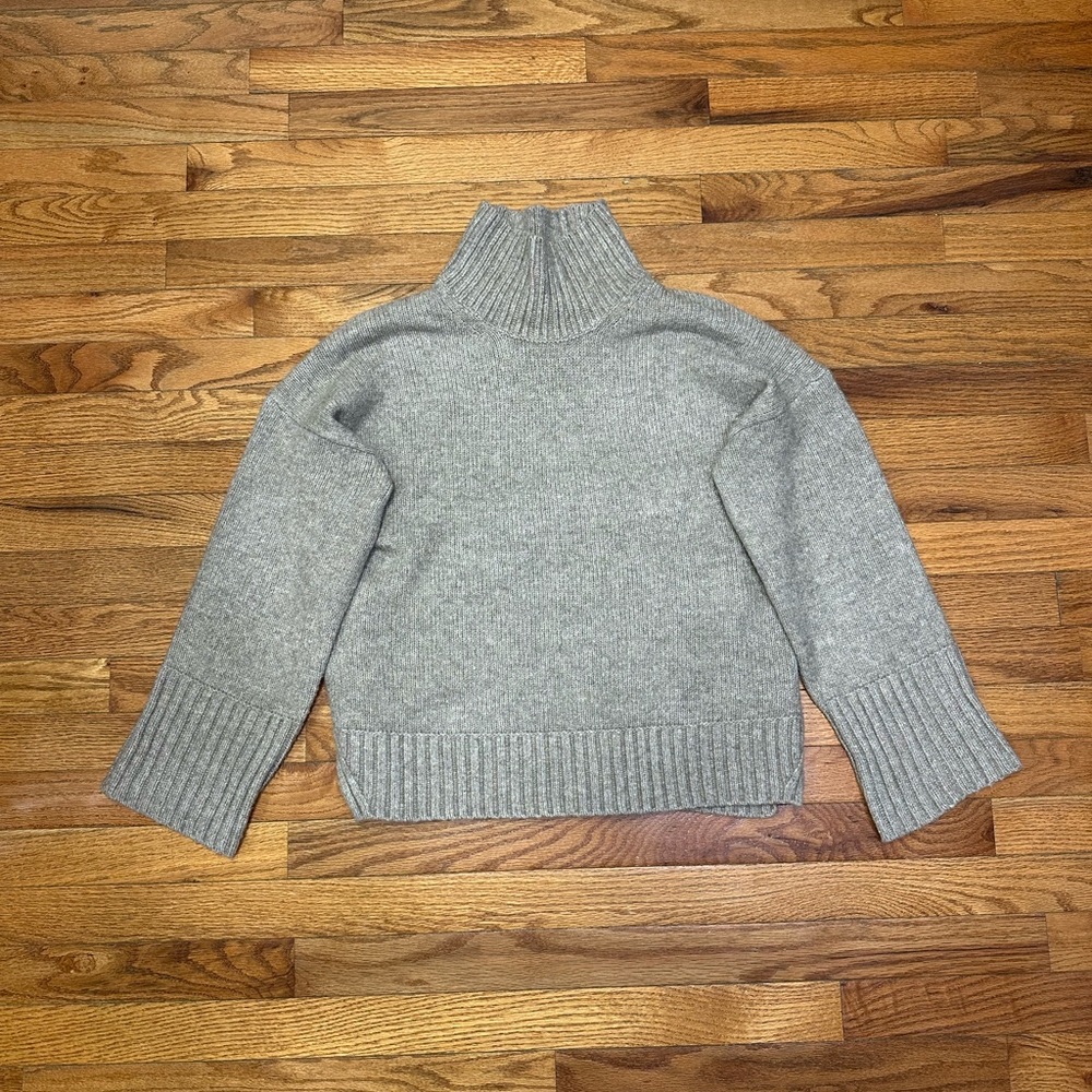 Abercrombie & Fitch Tuckable Easy Turtleneck Sweater